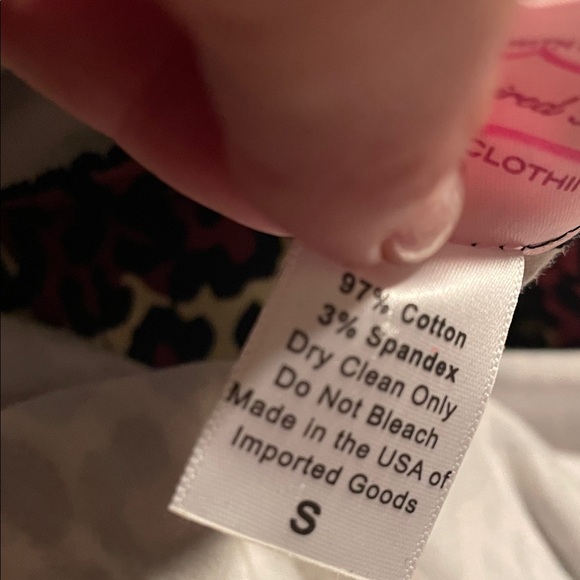 Pinup Couture Leopard print dress. Fit and flare. VERY flattering! - Picture 5 of 6